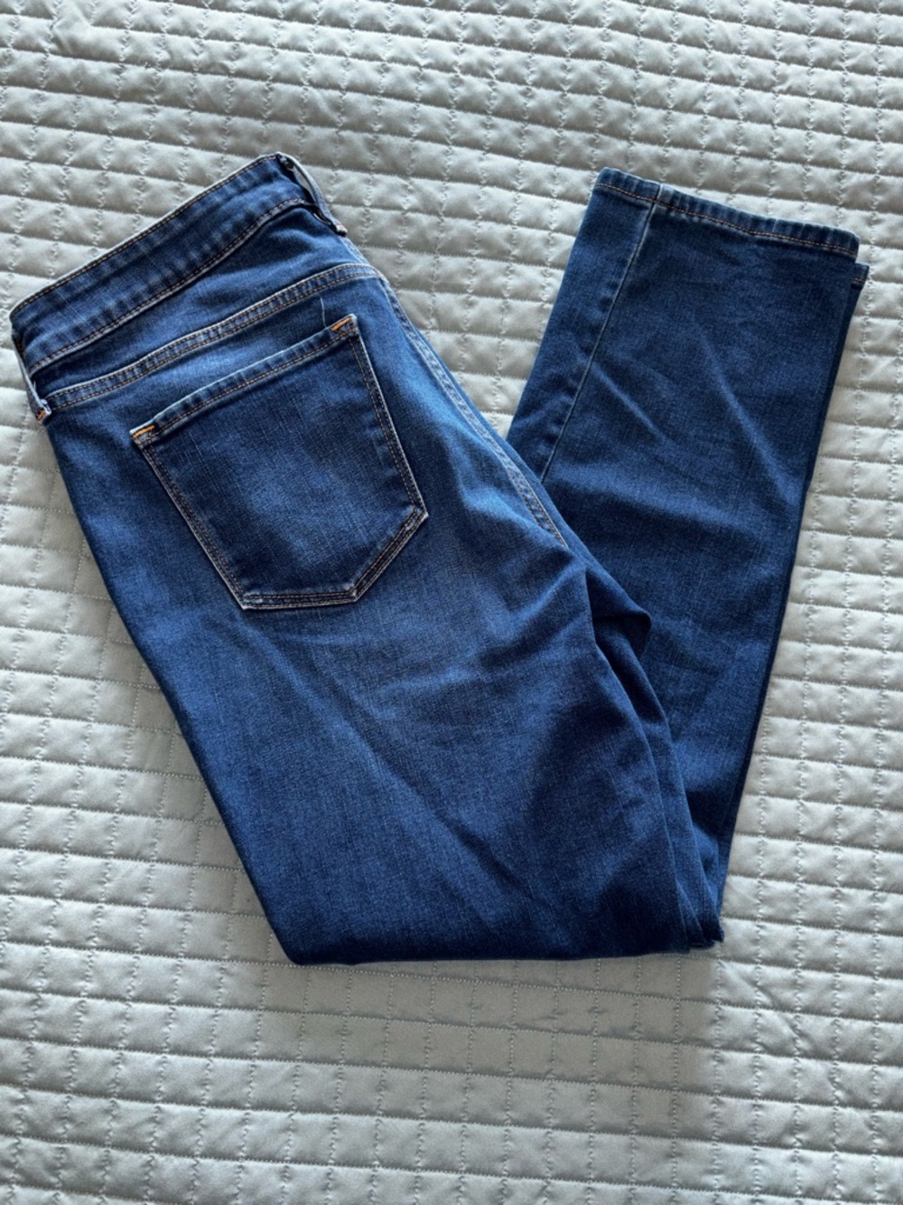 OLD NAVY Womens Jeans POWER SLIM STRAIGHT MID RISE Size 10 - (C2826A) - Picture 2 of 10